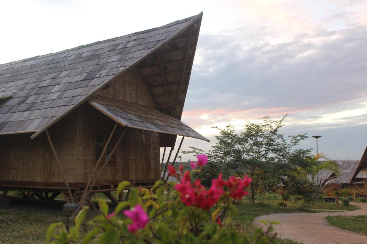 Hanchey Bamboo Resort 캄퐁 참 외부 사진