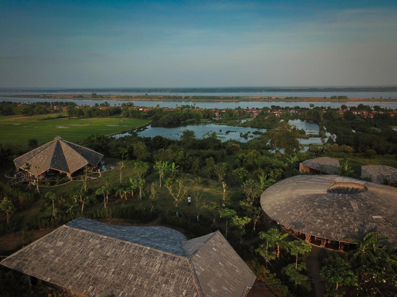 Hanchey Bamboo Resort 캄퐁 참 외부 사진
